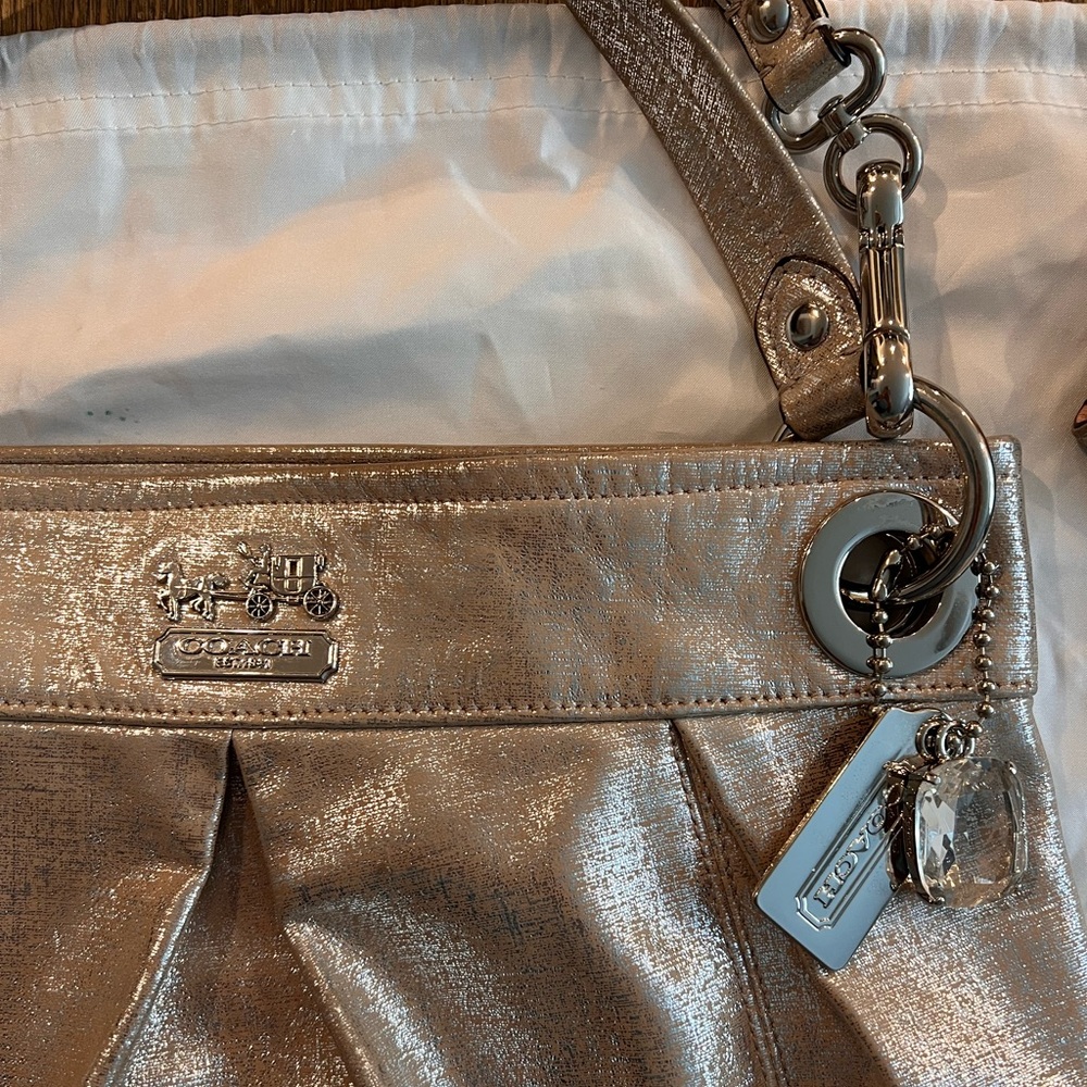 Coach purse - Picture 2 of 4